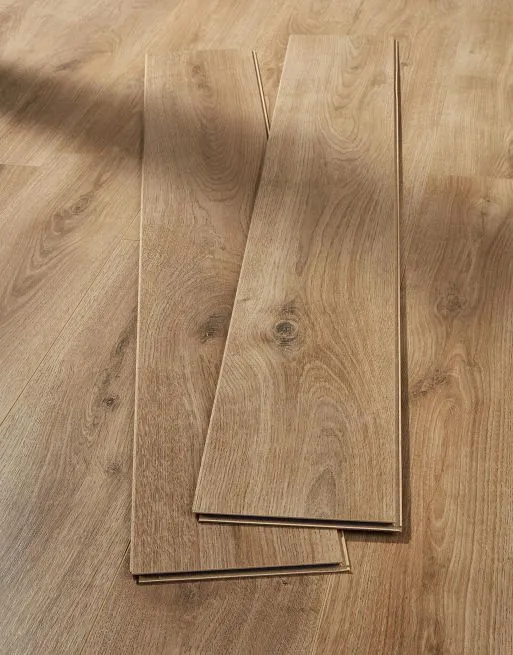 Super 7mm Golden Oak Laminate 3