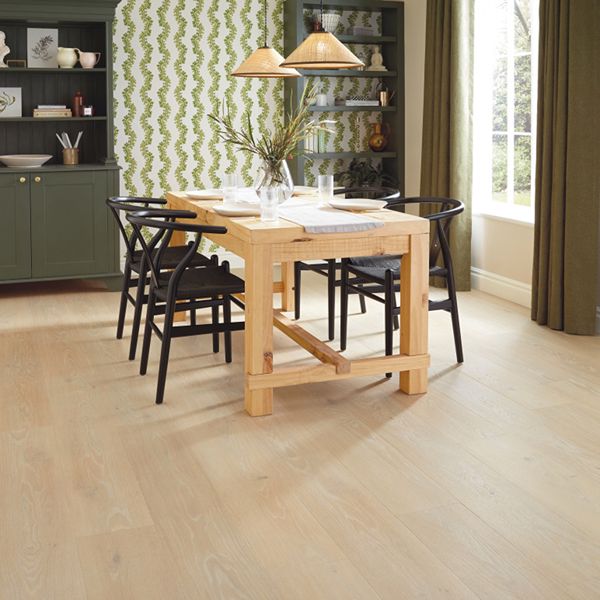 Pale Artisan Oak Dining Room Flooring