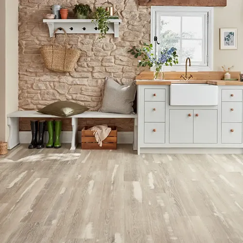 Silver Farmhouse Oak in Kitchen